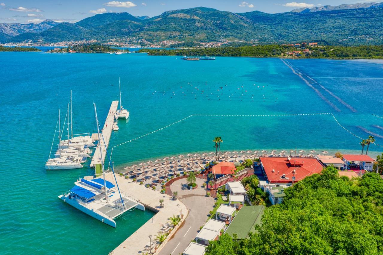 Aquata Apartments Tivat Buitenkant foto