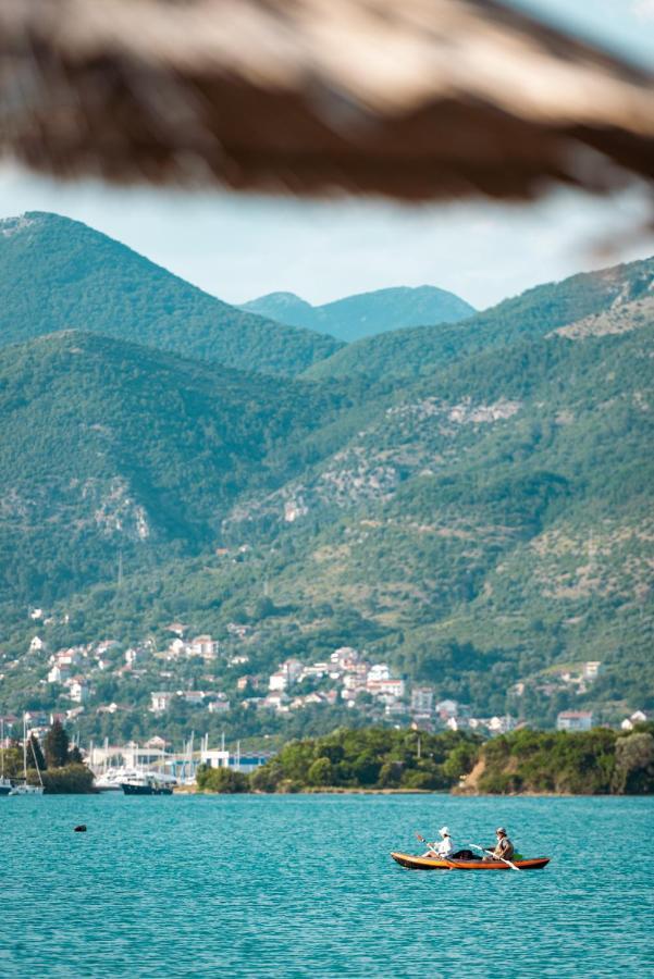 Aquata Apartments Tivat Buitenkant foto