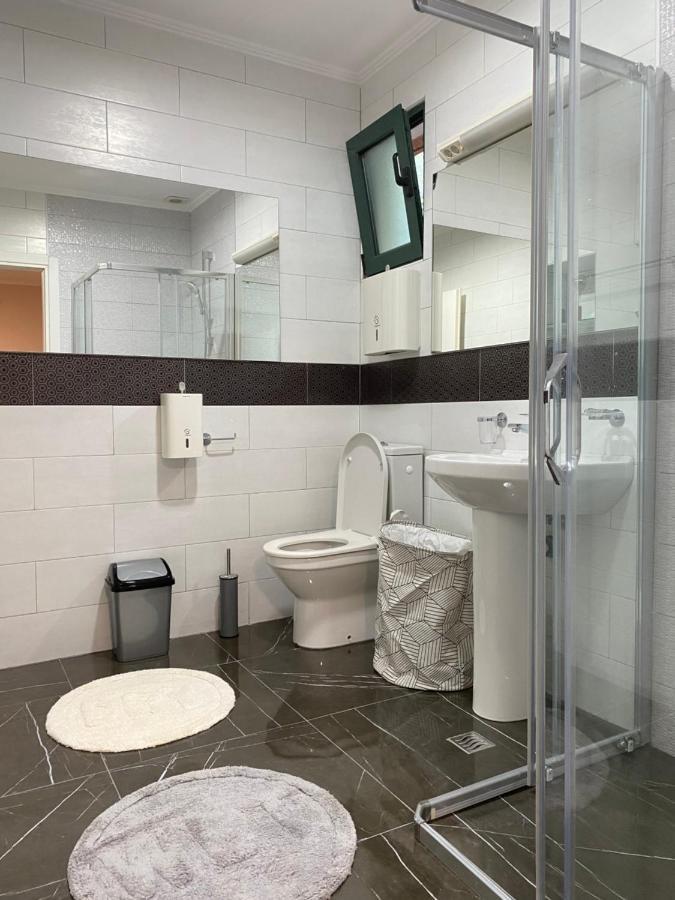 Aquata Apartments Tivat Buitenkant foto