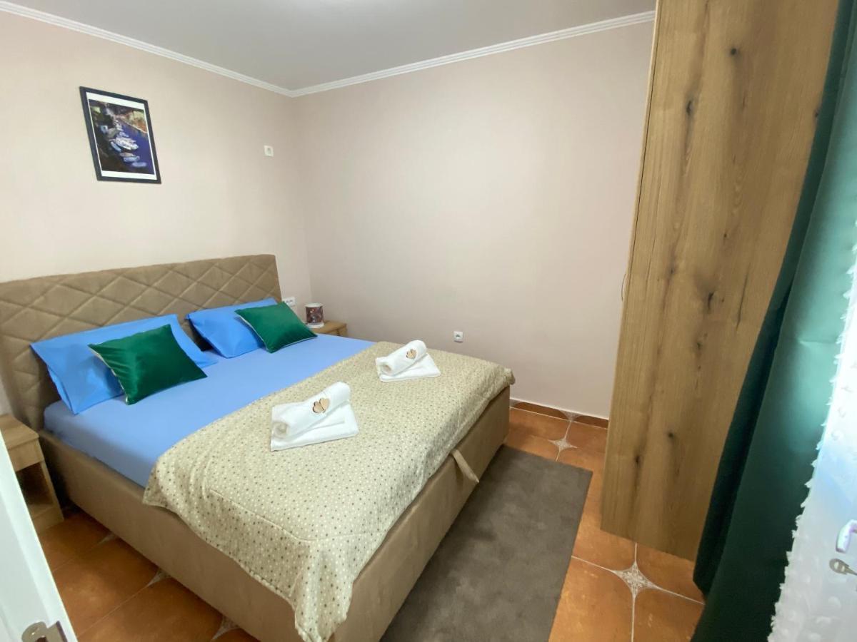 Aquata Apartments Tivat Buitenkant foto